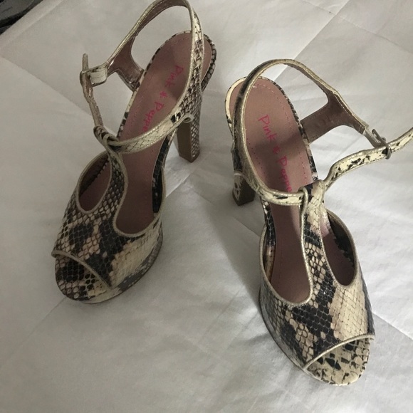 Shoes - Picture 3 of 3